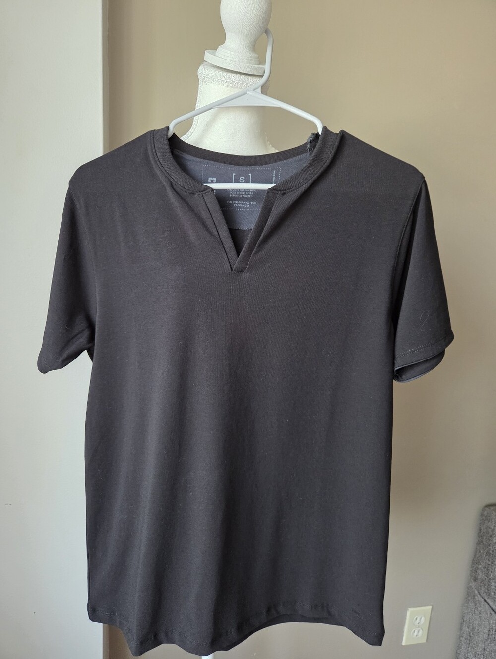 Article Black Short Sleeve Notch-Neck Tee